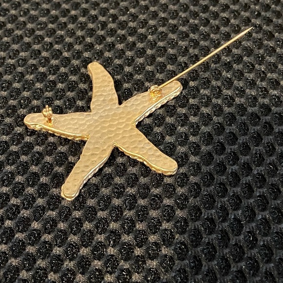 Large Starfish Brooch Pin Cream Gold Tone Statement Jewelry - Picture 6 of 8